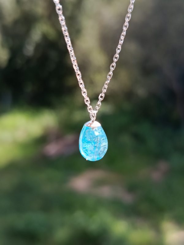 Colgante de plata de ley con pétalos (gota)