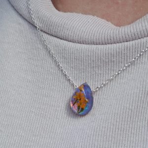 Colgante Leo violeta